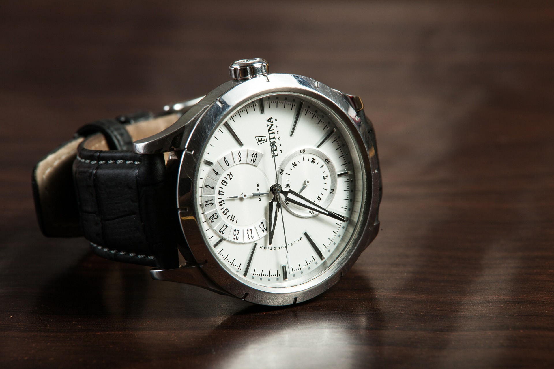 wristwatch 407096 1920 wristwatch 407096 1920